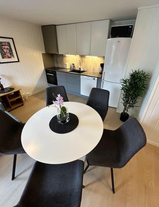 Moderne Sentral Leilighet Med 3 Soverom - Saltus Tromsø Exteriér fotografie