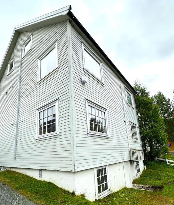 Moderne Sentral Leilighet Med 3 Soverom - Saltus Tromsø Exteriér fotografie